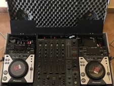 coppia CDJ400 + mixer Behringer DJX750 + case originale Pioneer cablato