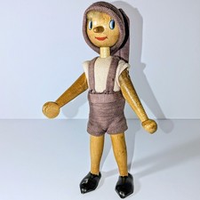 Bambola vintage in legno