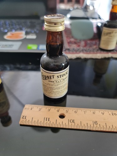 Bottiglia mignon fernet - mignon, stock