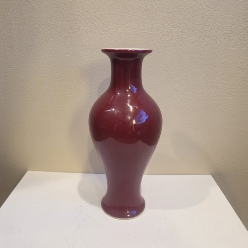 Vaso porcellana monocromatica