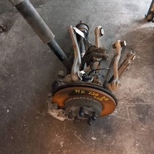 SX. MONTANTE MERCEDES-BENZ