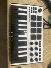 Akai MPK Mini MKII Keyboard