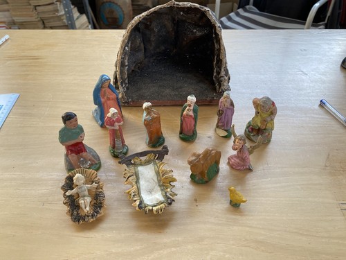 Lotto statuine grotta presepe
