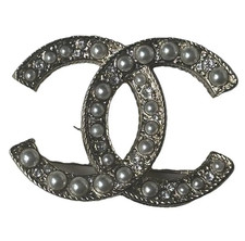 Spilla Chanel CC Giallo Pearls