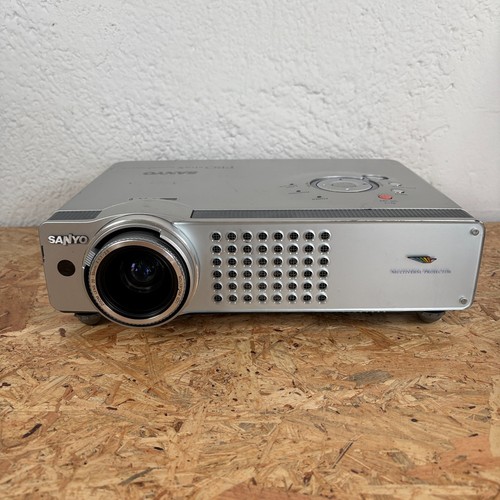 Proiettore sanyo pro - proiettore,