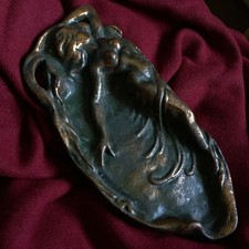 Antico vassoio portagioie