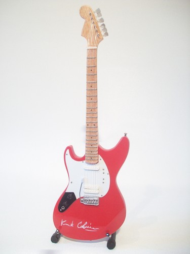 Guitare miniature fender - miniature,