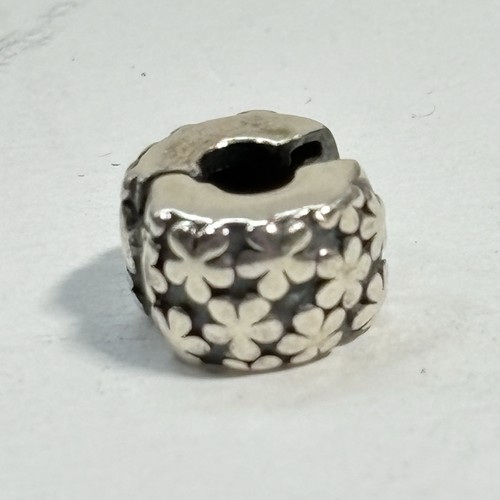 Genuine pandora retired - retired, rare