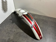 Parafango anteriore e staffa