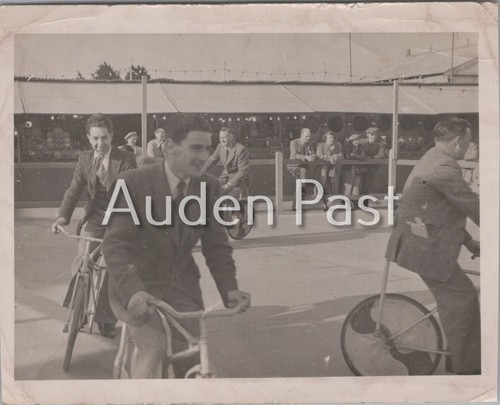 Men bicycles 1940s - men,