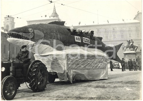 1956 carnevale torino piazza - 1956,