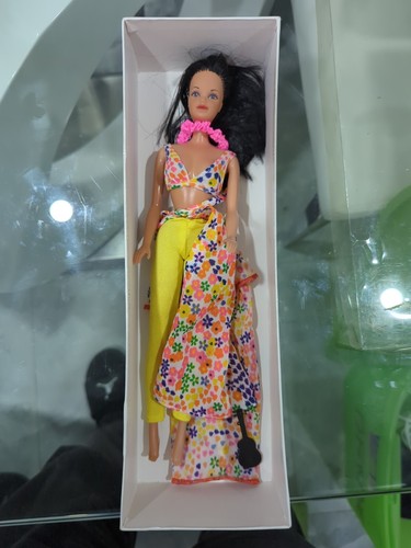 Barbie hawaiana vintage con