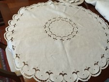 prezioso centro lino e ricami