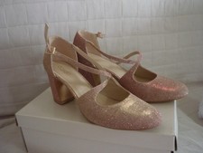 Scarpe nuove donna n. 40