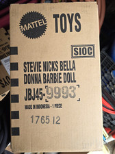 Barbie Stevie Nicks Bella Donna Bambola Vestito Bianco JBJ45-9993 JBJ45 Nuova Sigillata