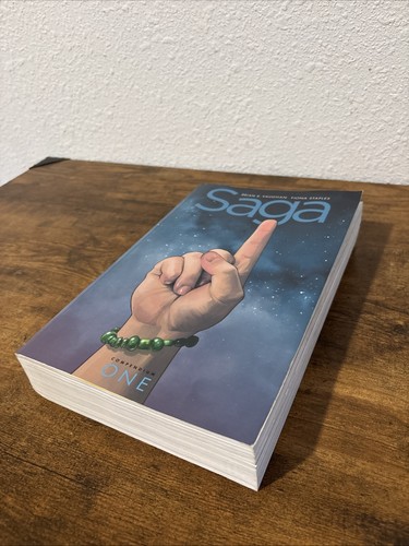 Saga compendium one brian - compendium,