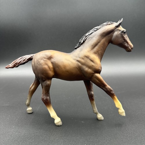 Breyer 934 cricket - breyer, quarto