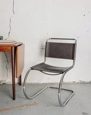 Alma, la chaise Mies Van der