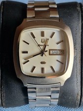 Bulova Accuquartz Day Date Cal 2242 Rare Vintage Watch