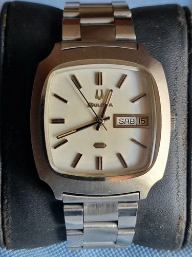 Bulova accuquartz day - bulova,