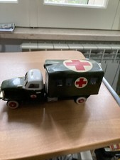 giocattoli d'epoca in latta