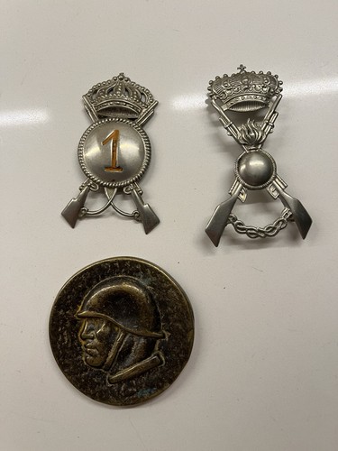Medaglia distintivo berretto