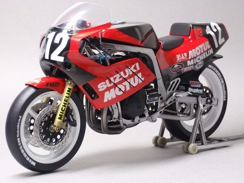 Fujimi suzuki gsx - suzuki, gsx-r750