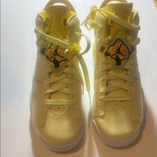 Scarpe da basket gialle per