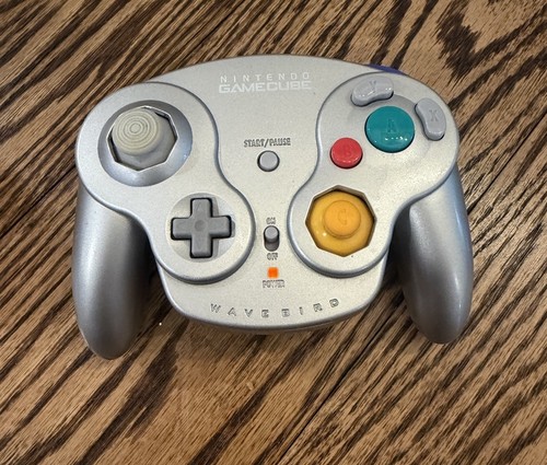Nintendo gamecube wavebird - nintendo,