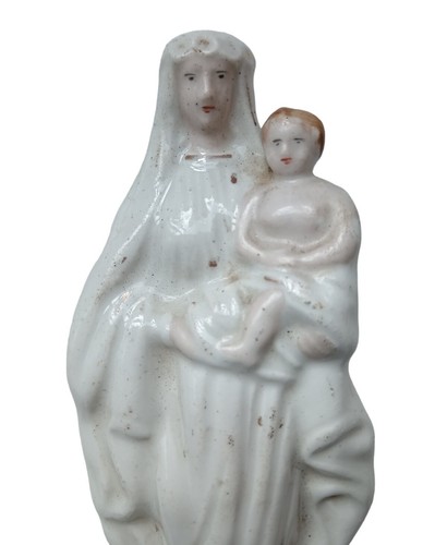 Antica statua religiosa - *hh*,