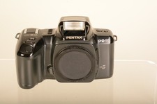 PENTAX PZ-20 fotocamera reflex pellicola 35 mm, solo corpo.  Testato buono.  Flash rimane in piedi. 849