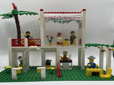 6376 LEGO Breezeway Café Town vintage