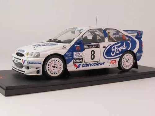 Ixo models auto die - 1:18, cast