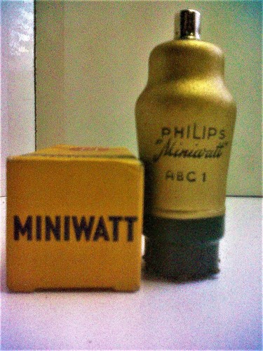 Tubo vuoto phillips miniwatt - vuoto,