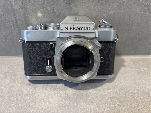 Nikkormat usato - -,