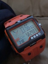 Orologio Digitale TIMEX Expedition Multifunzione WS4 Arancione in Ottime Condizioni