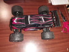 Macchina radiocomandata gomme BUGGY OFF ROAD. Medie dimensioni. HEDGEHOG