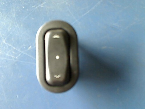 Interruttore alzavetro porta