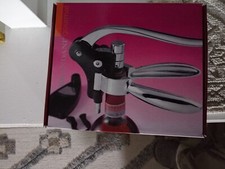 Set Brandani  composto da cavatappi professionale , vinometro e termometro 