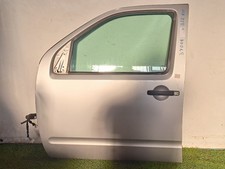 PORTIERA ANTERIORE SINISTRA PER NISSAN Navara Serie H01015X0MB PORTA YD25 (05>1
