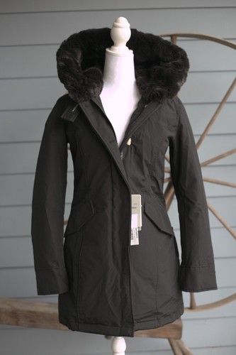 Nwt 190 woolrich down - /, fur