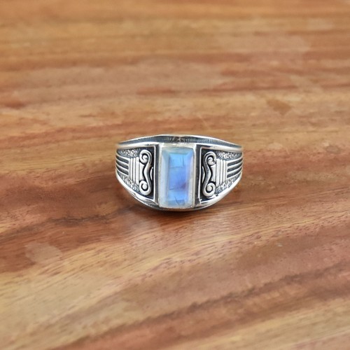 Anello con pietra luna - con,