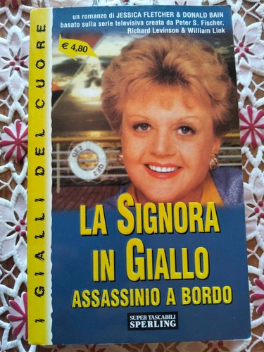 Signora giallo - signora, in