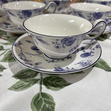 Tazza da tè e piattino ONE