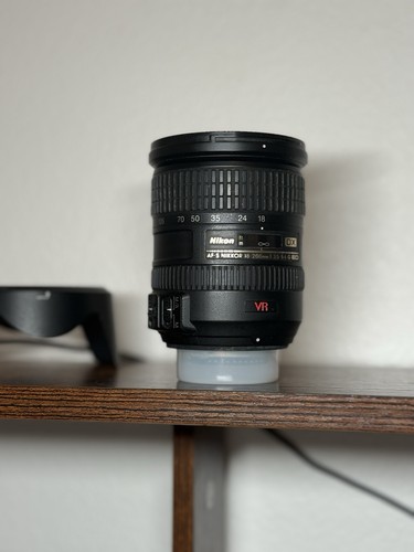 Nikon 200mm 3 - 18-200mm, f/3.5-5.6g