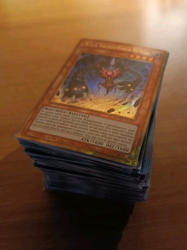 Lotto di 200 carte - yu-gi-oh!,