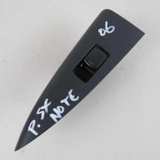 Pannello comando lunotto posteriore rh 829619U10A per NISSAN NOTE 2004-2013 usato (52757)