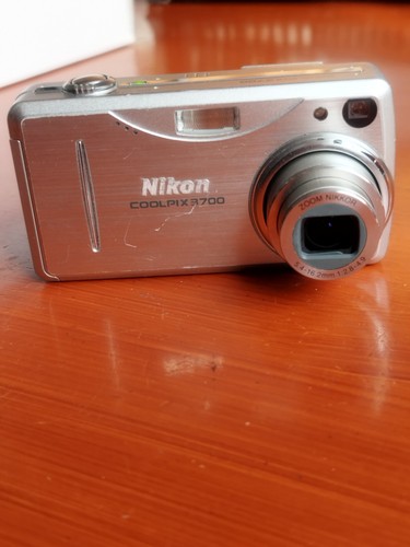 Nikon coolpix 3700 - nikon,