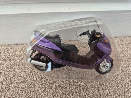 Nuovo yamaha majesty - 1/18,