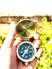 Vecchia bussola nautica è una